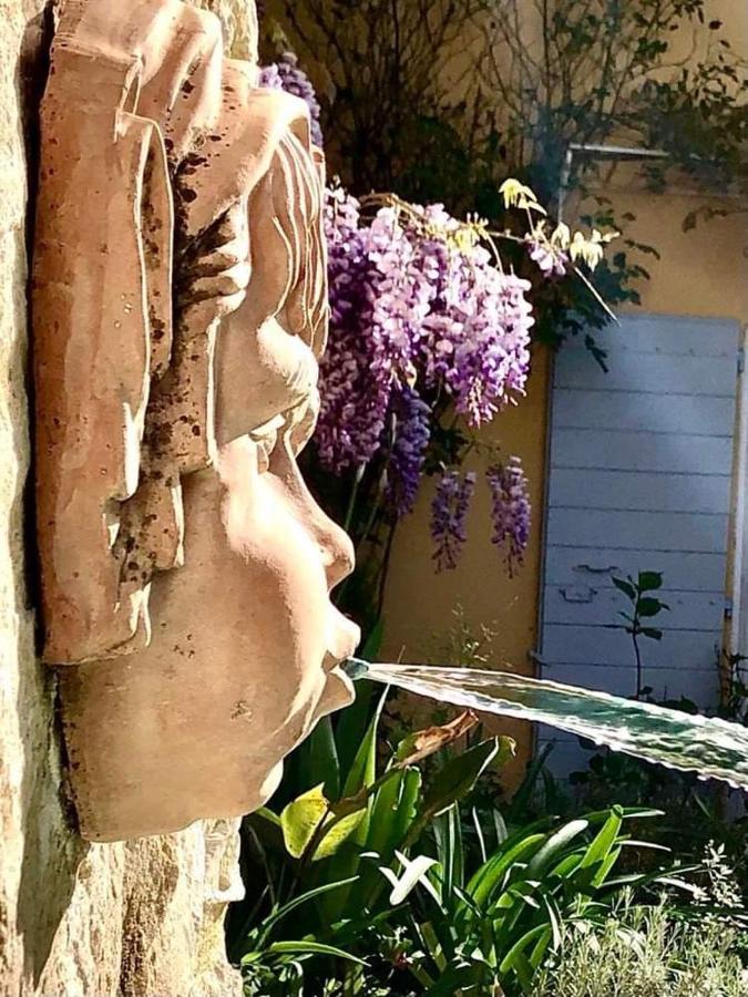 Vila L'Ile Aux Fleurs Ventabren Exteriér fotografie
