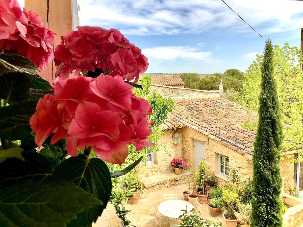 Vila L'Ile Aux Fleurs Ventabren Exteriér fotografie