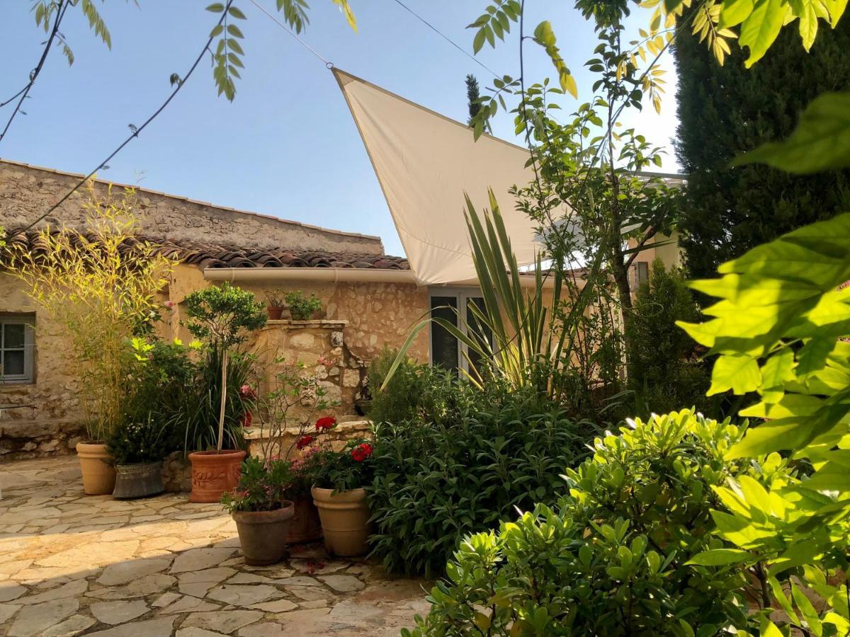 Vila L'Ile Aux Fleurs Ventabren Exteriér fotografie